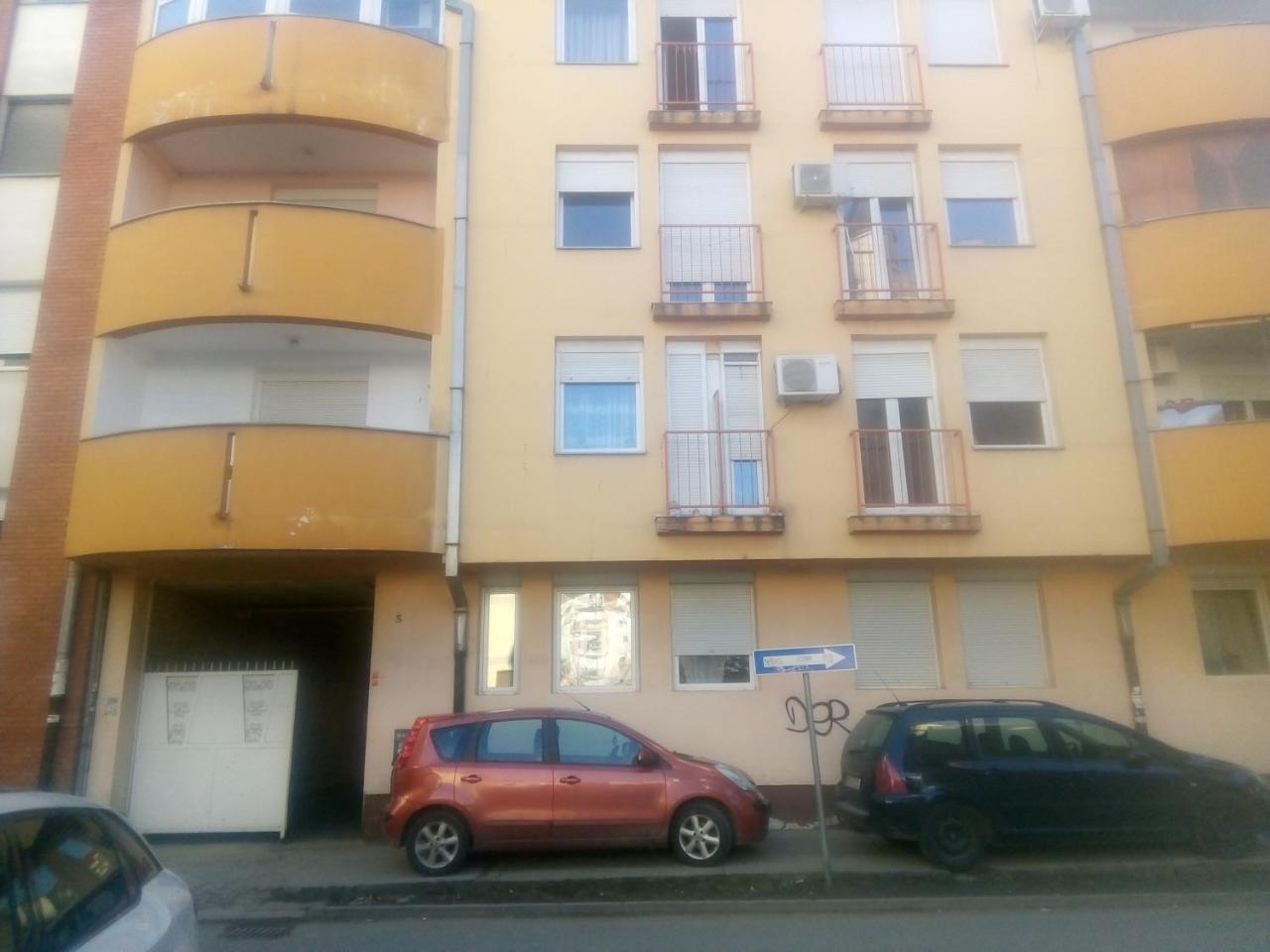 Ivana Center Novi Sad Exteriör bild